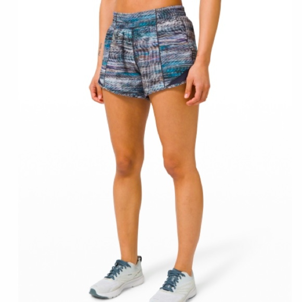 Lululemon hotty hots.